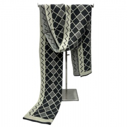 Knitted scarf for men